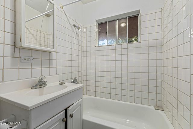 6201 N 9th Place, Phoenix, AZ 85014