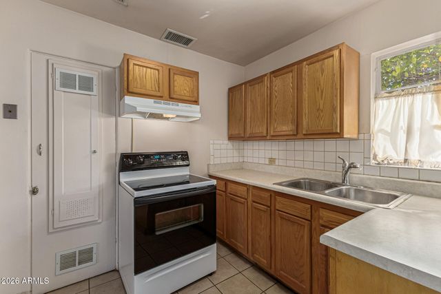 6201 N 9th Place, Phoenix, AZ 85014