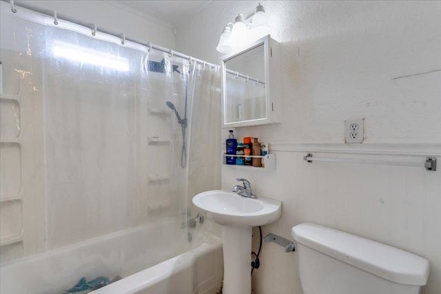 3051 S Elizabeth Ave, Wichita, KS 67217
