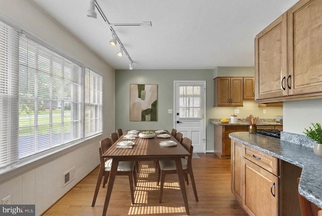 18001 MILL CREEK DR, Rockville, MD 20855