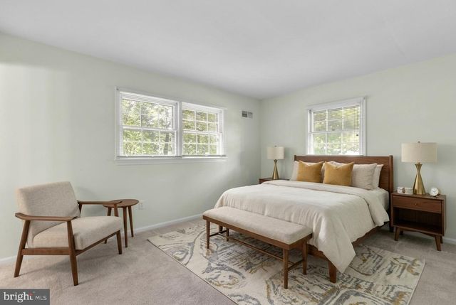 18001 MILL CREEK DR, Rockville, MD 20855
