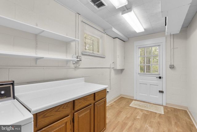 18001 MILL CREEK DR, Rockville, MD 20855