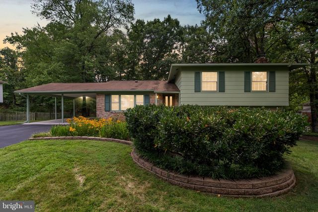 18001 MILL CREEK DR, Rockville, MD 20855