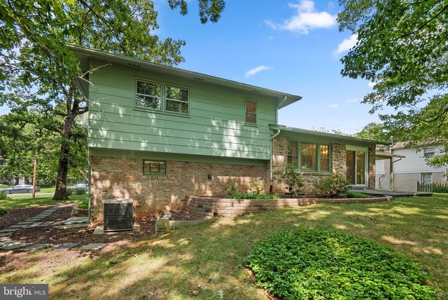 18001 MILL CREEK DR, Rockville, MD 20855
