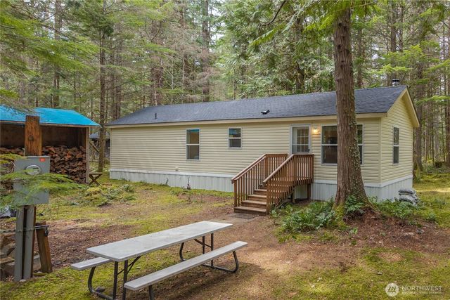 56514 383rd Avenue Ct E, Ashford, WA 98304
