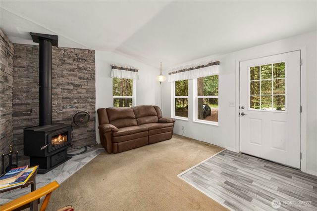 56514 383rd Avenue Ct E, Ashford, WA 98304