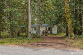 56514 383rd Avenue Ct E, Ashford, WA 98304