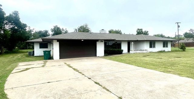 4335 NE 42nd Street, Forest Park, OK 73121