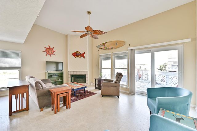 8111 Broadway Street 5, Galveston, TX 77554