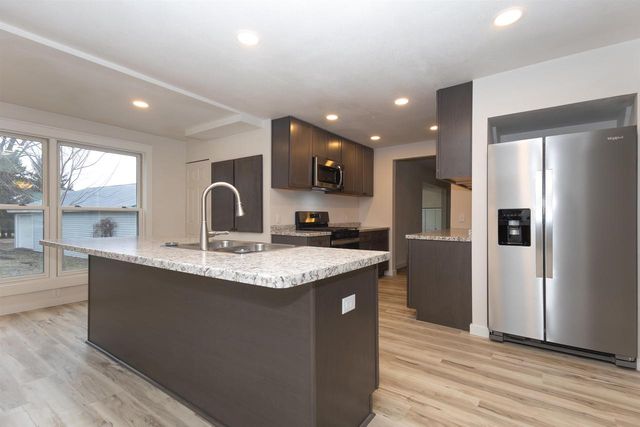 W7549 SPRING ROAD, Greenville, WI 54942