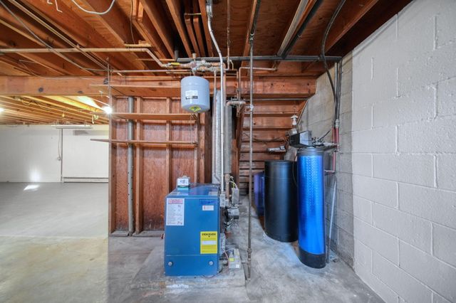 10301 County Farm Road, Parma, MI 49269