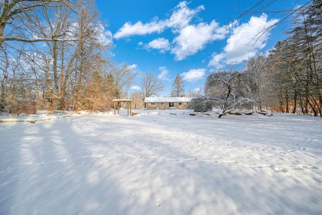 10301 County Farm Road, Parma, MI 49269