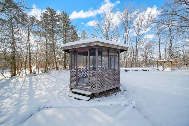 10301 County Farm Road, Parma, MI 49269