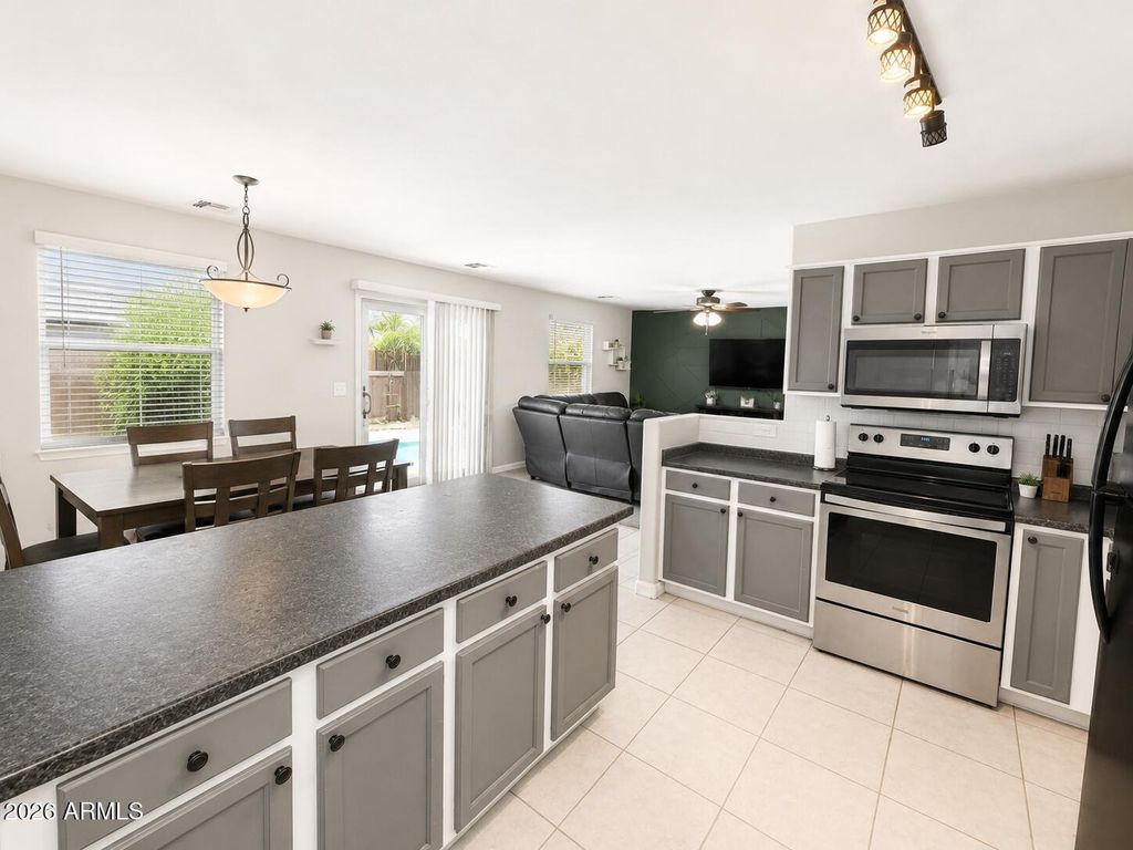 28572 N DOLOMITE Lane, San Tan Valley, AZ 85143 — photo 5