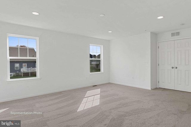 577 SWEET HONEY LN, Mechanicsburg, PA 17055