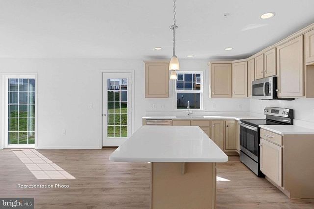 577 SWEET HONEY LN, Mechanicsburg, PA 17055