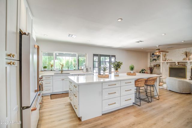 4011 E HANCOCK Drive, Phoenix, AZ 85028