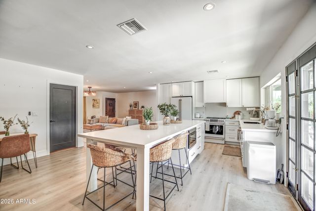 4011 E HANCOCK Drive, Phoenix, AZ 85028