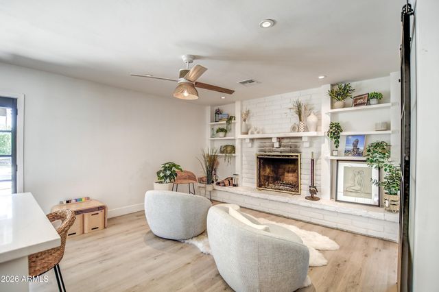 4011 E HANCOCK Drive, Phoenix, AZ 85028