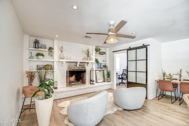 4011 E HANCOCK Drive, Phoenix, AZ 85028
