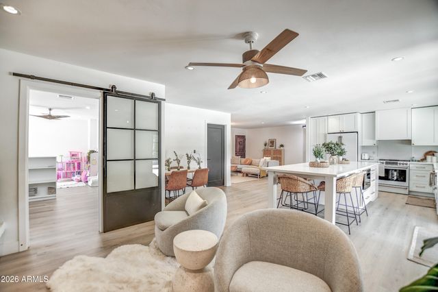 4011 E HANCOCK Drive, Phoenix, AZ 85028