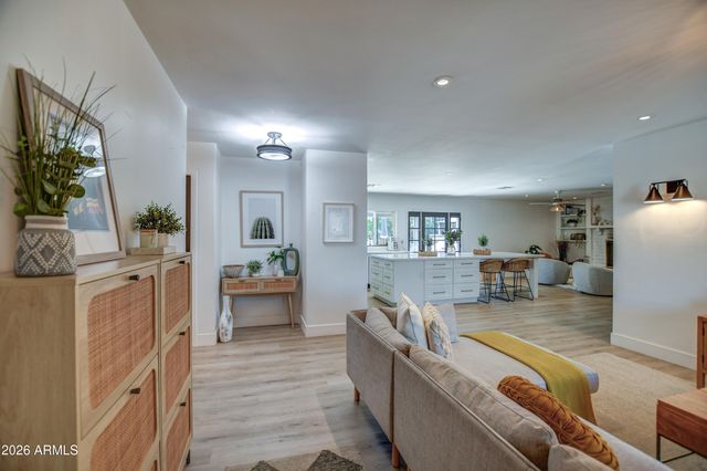 4011 E HANCOCK Drive, Phoenix, AZ 85028
