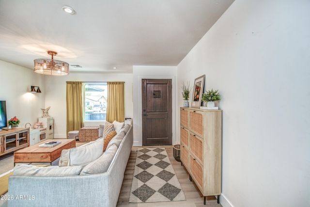 4011 E HANCOCK Drive, Phoenix, AZ 85028