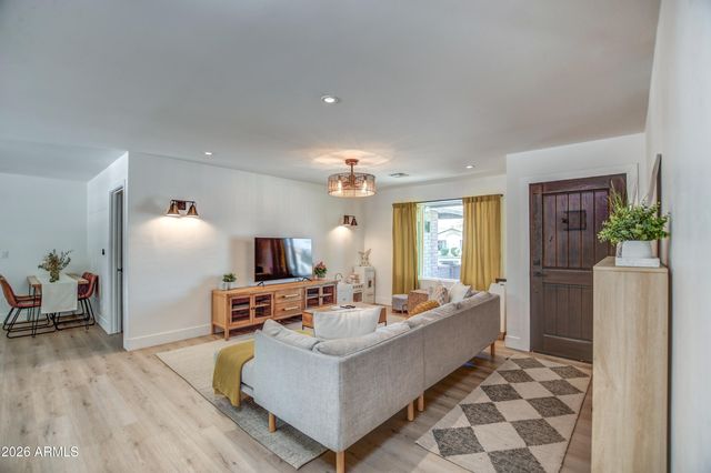 4011 E HANCOCK Drive, Phoenix, AZ 85028