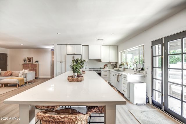 4011 E HANCOCK Drive, Phoenix, AZ 85028