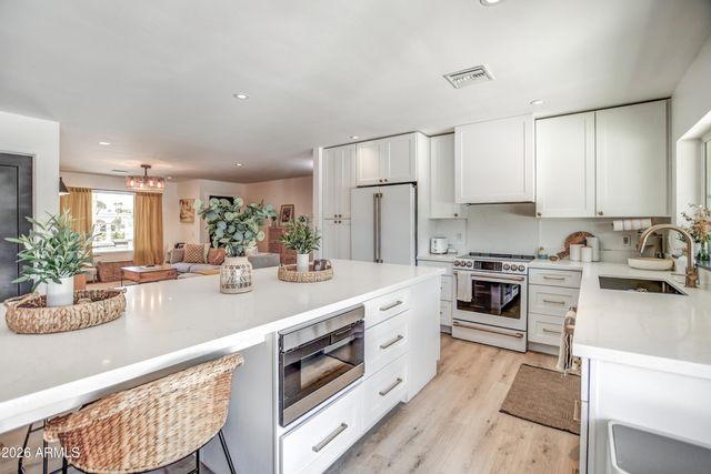 4011 E HANCOCK Drive, Phoenix, AZ 85028
