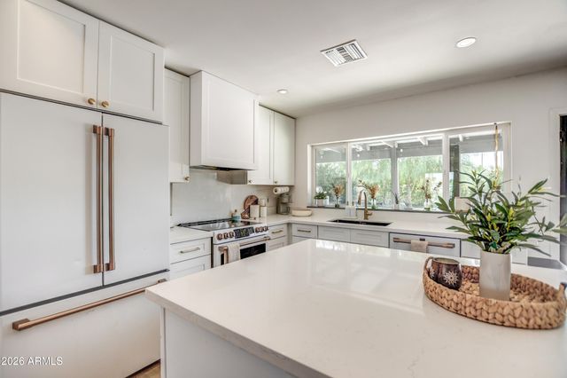4011 E HANCOCK Drive, Phoenix, AZ 85028