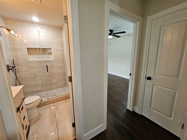 211 N Hampton Road, Dallas, TX 75208