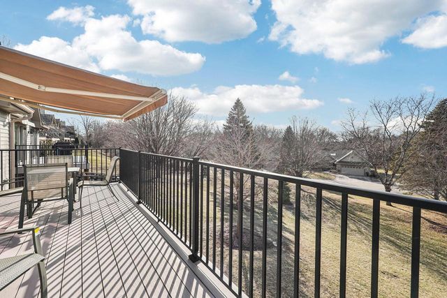 445 Sunset TRAIL, Hartland, WI 53029