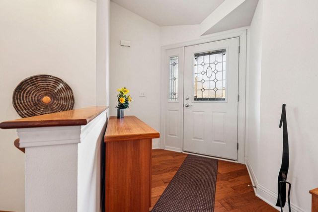 445 Sunset TRAIL, Hartland, WI 53029