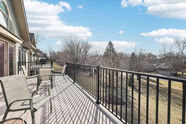 445 Sunset TRAIL, Hartland, WI 53029