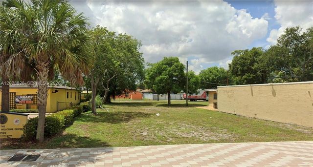 1102 NW 6th St, Fort Lauderdale, FL 33311