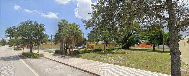 1102 NW 6th St, Fort Lauderdale, FL 33311