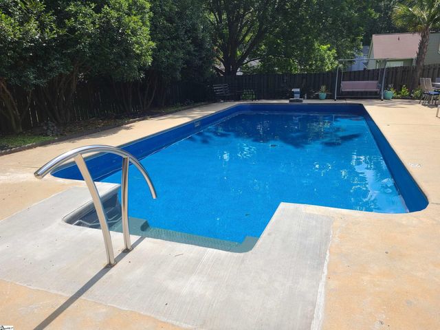 306 Fairdale Drive, Simpsonville, SC 29681