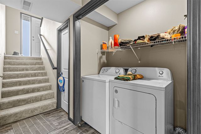 372 Tanglewood Drive, Solon, IA 52333