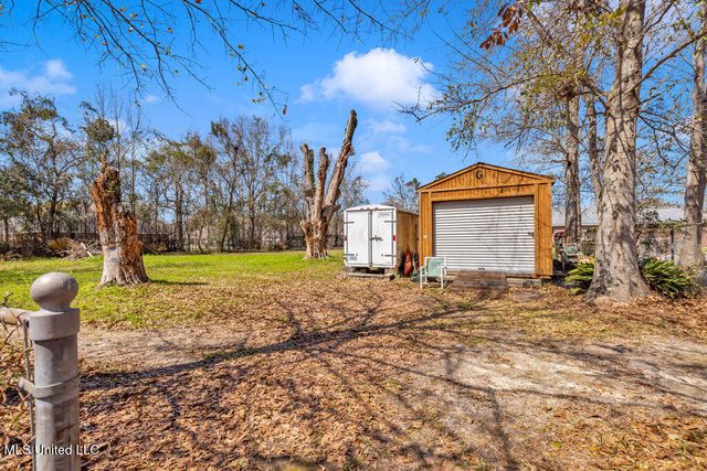 15900 Van Eaton Circle, Biloxi, MS 39532