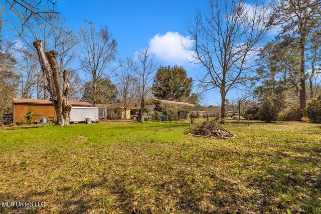 15900 Van Eaton Circle, Biloxi, MS 39532