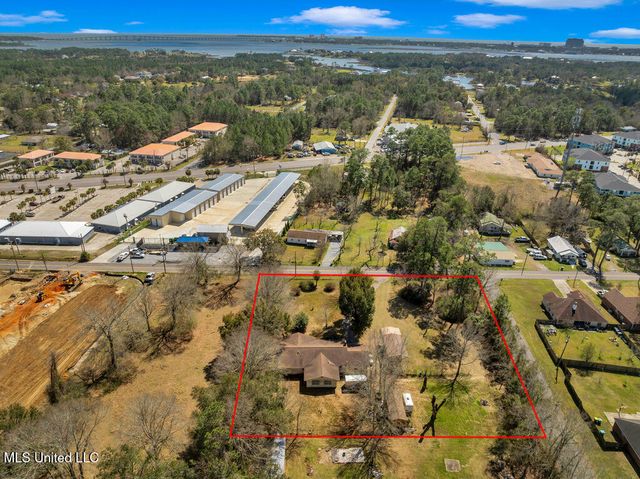 15900 Van Eaton Circle, Biloxi, MS 39532