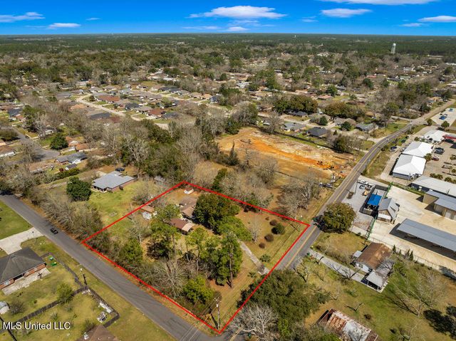 15900 Van Eaton Circle, Biloxi, MS 39532