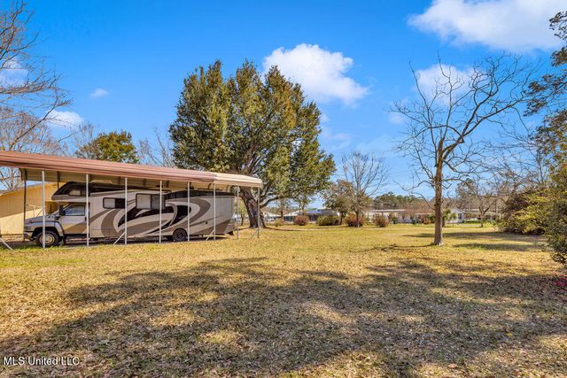 15900 Van Eaton Circle, Biloxi, MS 39532