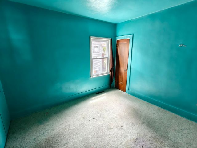 233 Oakwood Street, Hammond, IN 46324