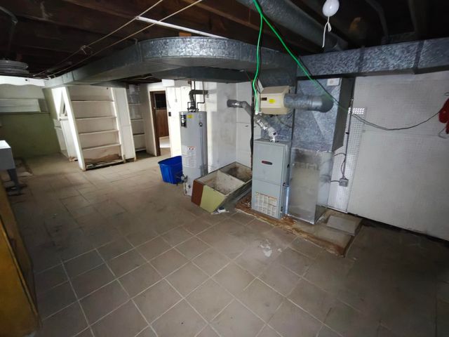 233 Oakwood Street, Hammond, IN 46324