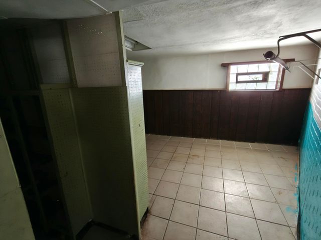 233 Oakwood Street, Hammond, IN 46324