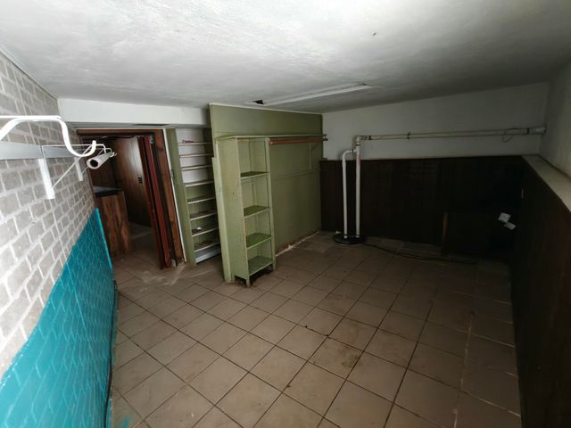 233 Oakwood Street, Hammond, IN 46324