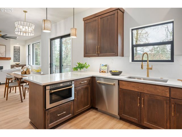 4835 ELVA Ln, Eugene, OR 97405