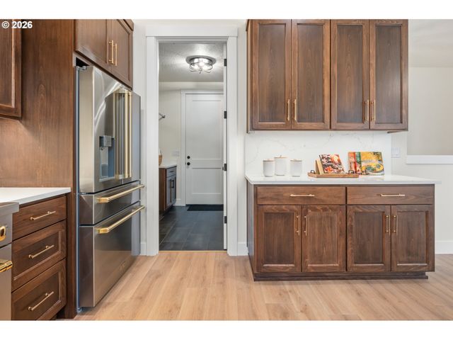 4835 ELVA Ln, Eugene, OR 97405